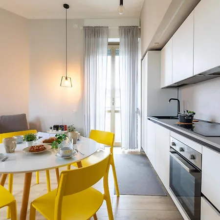 Farini Sola Design E Forest View Porta Nuova Apartman Milánó
